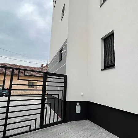 Apartment Park Lux Ii *